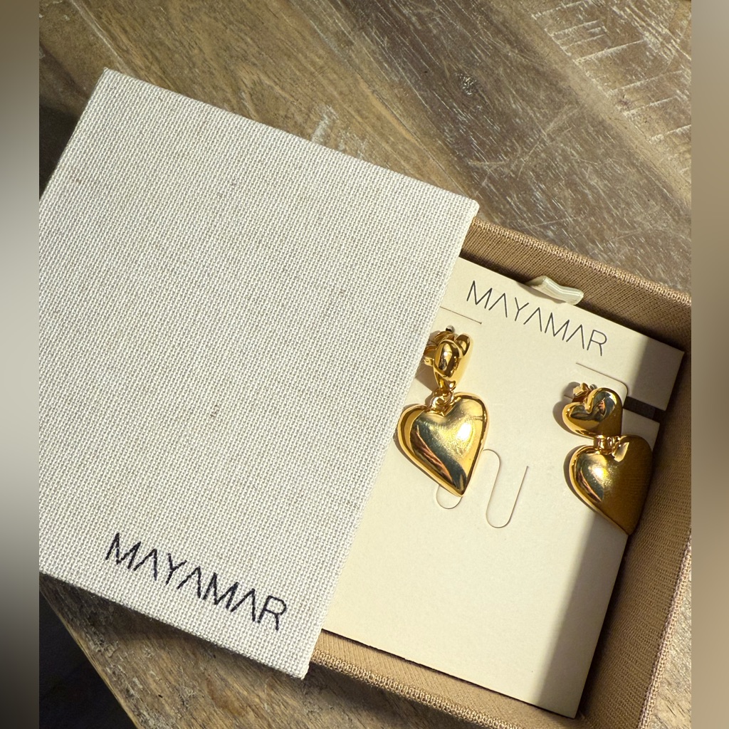 New In Box Mayamar Gold Double Heart Drop Earrings 50$
